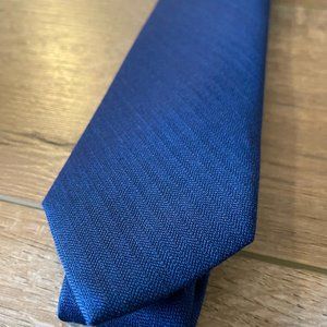 Solid Tie Navy - Tie Bar